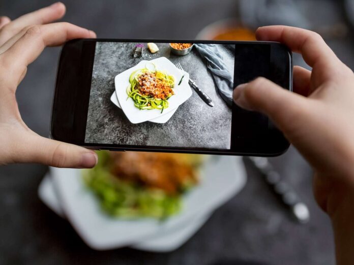 Instagram for Foodies: How to Build and Monetize Your Food Blog